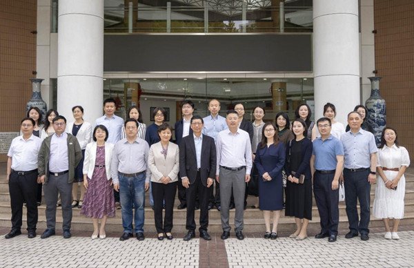 上海市欧美同学会华理分会会长王慧锋